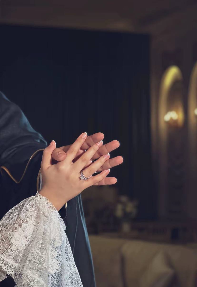 فَاطمــه آل خليفـه  1